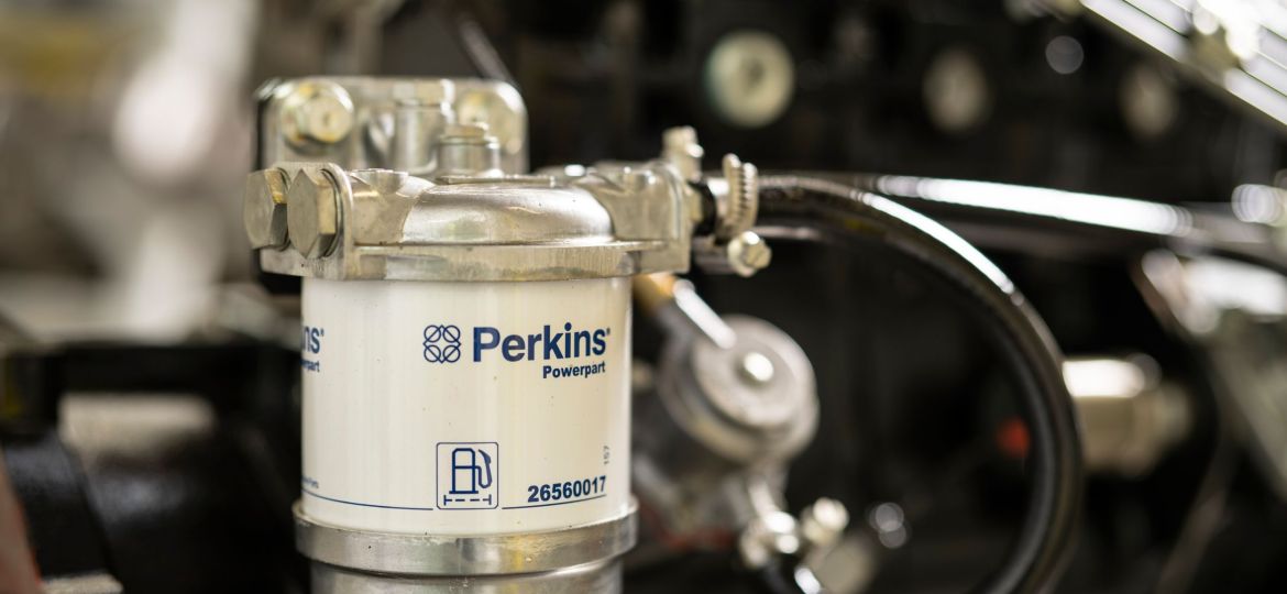 Por qué las piezas originales son IMPORTANTES para motores de maquinaria pesada